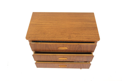 Cassettiera design svedese vintage anni 50 [sw28042] misure L.61 H.63 P.35
