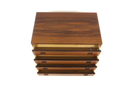 Cassettiera design svedese vintage anni 60 [sw28075] misure L.70 H.70 P.42