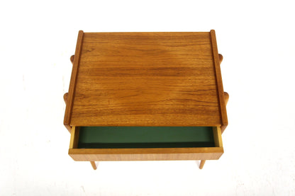 Comodino design svedese vintage anni 60 [sw28120] misure L.46 H.52 P.32