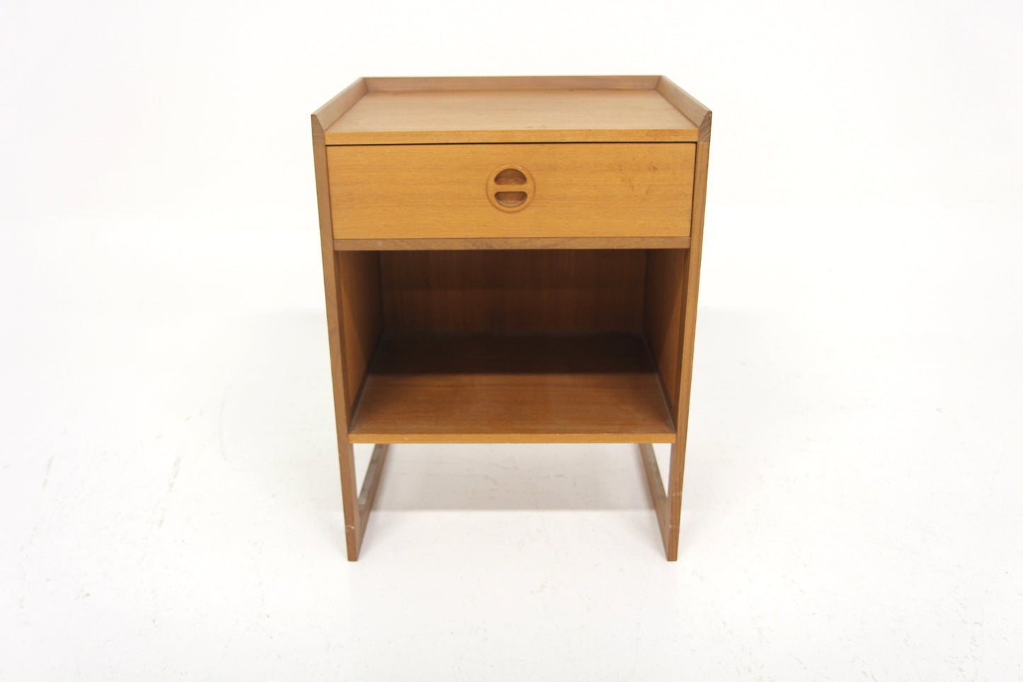 Comodino "Notte" Arne Wahl Iversen design svedese vintage anni 60 [sw28133] misure L.45 H.60 P.36