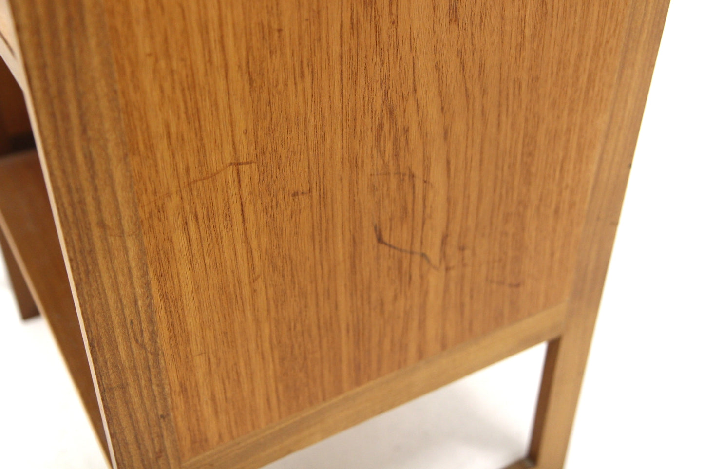 Comodino "Notte" Arne Wahl Iversen design svedese vintage anni 60 [sw28133] misure L.45 H.60 P.36