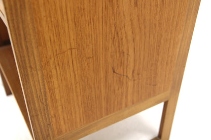 Comodino "Notte" Arne Wahl Iversen design svedese vintage anni 60 [sw28133] misure L.45 H.60 P.36