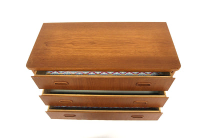 Cassettiera design svedese vintage anni 50 [sw28306] misure L.80 H.66 P.38