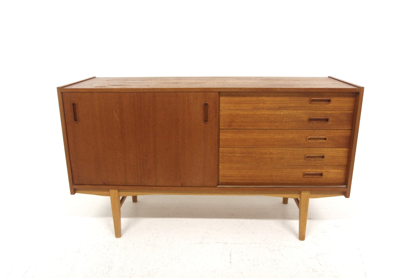 Sideboard design svedese vintage anni 60 [sw28552] misure L.136 H.78 P.45