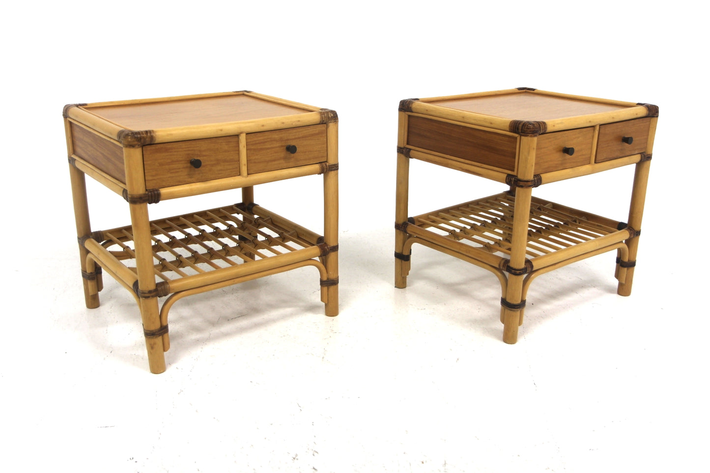 Comodini coppia Kenneth Bergenblad design svedese vintage | sw28713