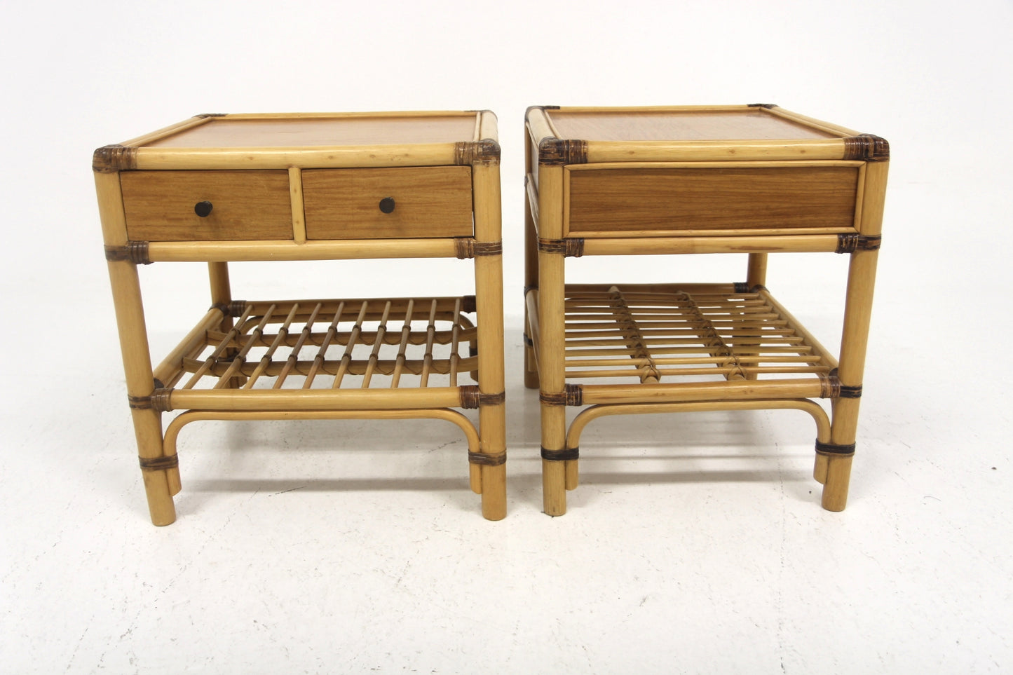 Comodini coppia Kenneth Bergenblad design svedese vintage | sw28713
