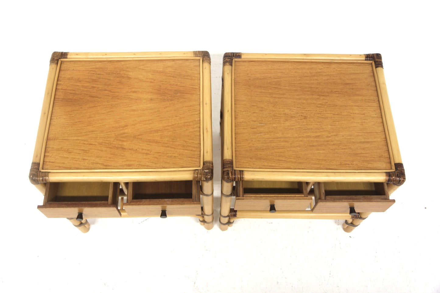 Comodini coppia Kenneth Bergenblad design svedese vintage | sw28713