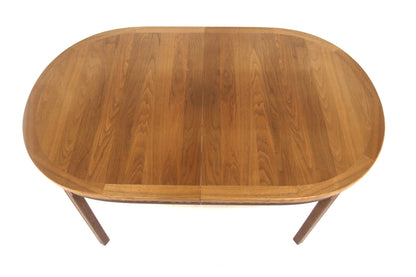 Tavolo ovale Rimbo Troeds design svedese 1970 | sw28960