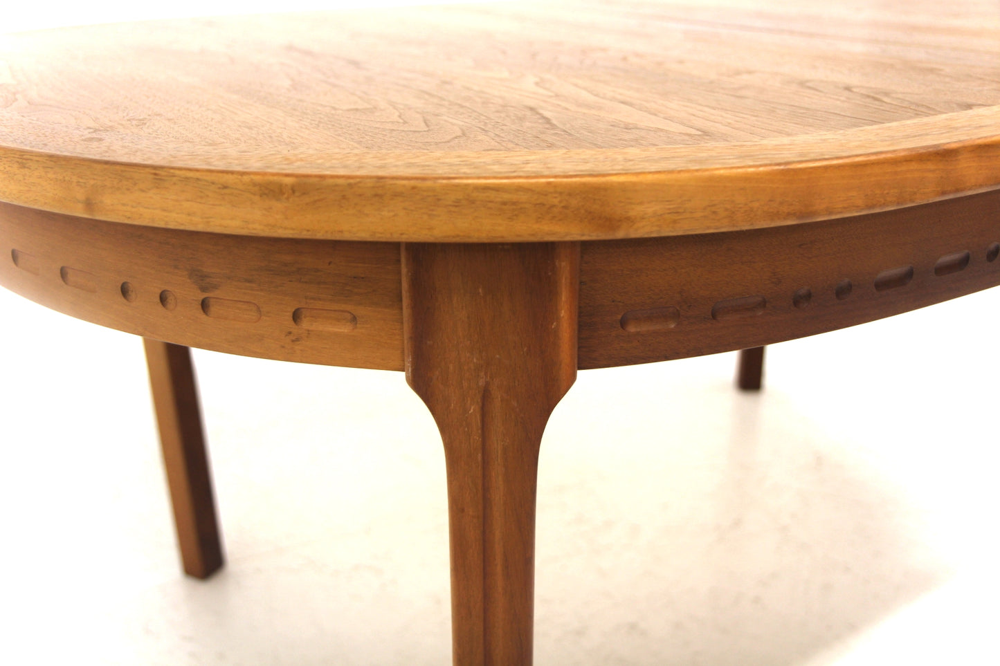 Tavolo ovale Rimbo Troeds design svedese 1970 | sw28960