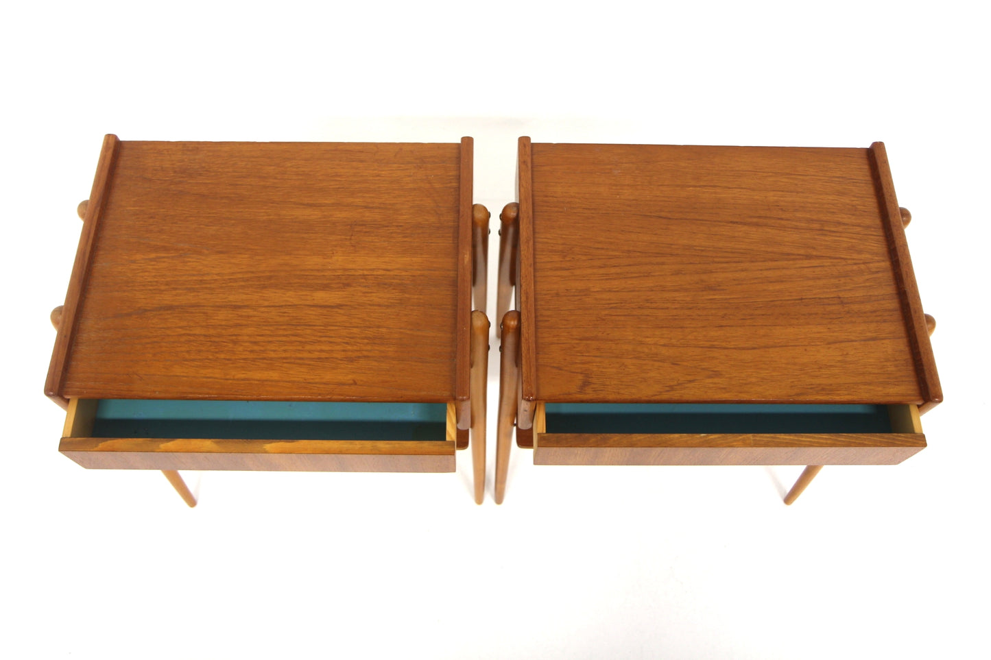 Comodini coppia AB Carlström & Co Möbelfabrik design svedese anni 60 | sw29198