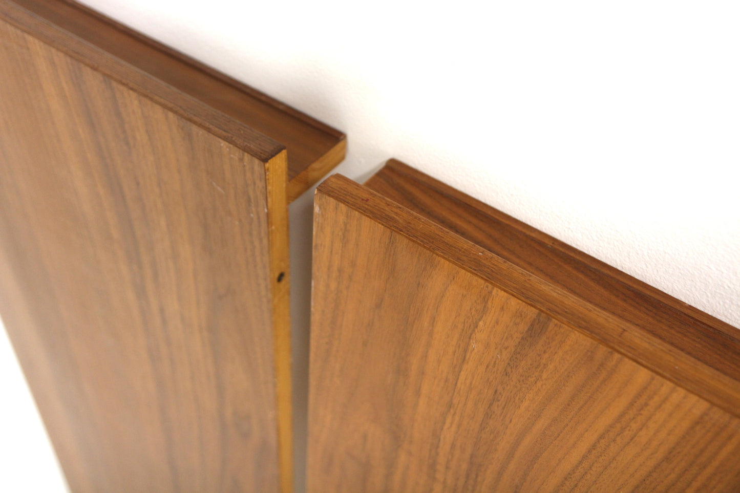 Tavolo rotondo Ø 115cm noce svedese vintage 1960 | sw29233