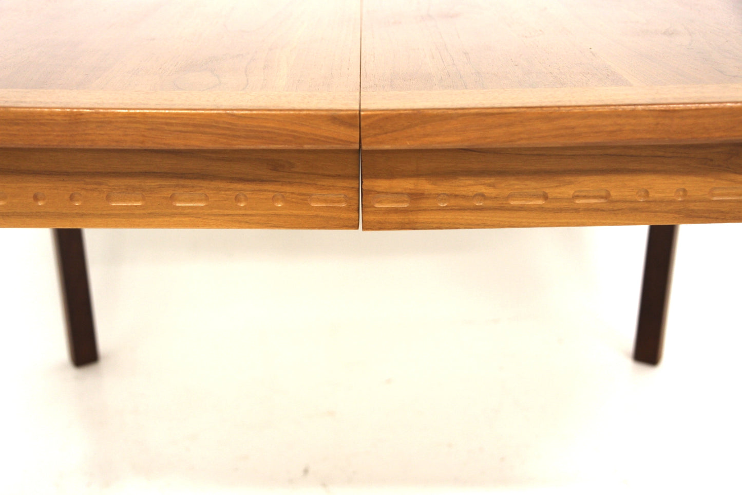 Tavolo ovale noce Rimbo Troeds design svedese 1970 | sw29391