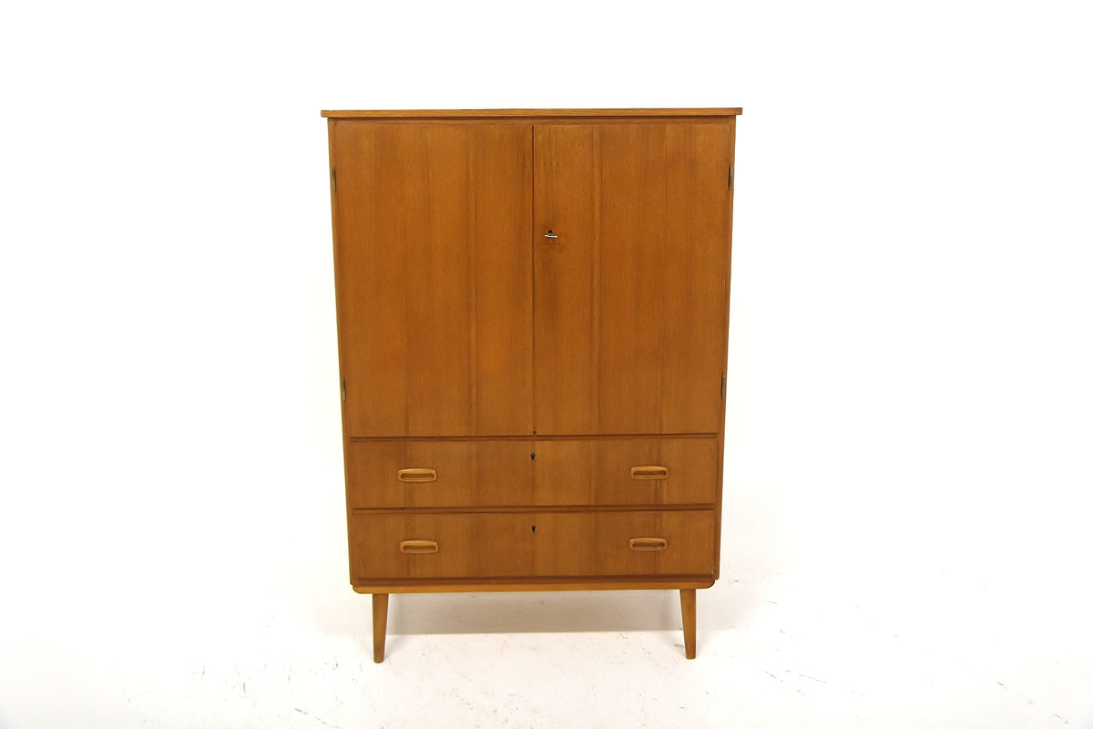 Armadio teak due ante scorrevoli | design danese anni '50 | 82 cm | sw29487