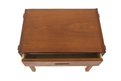 Comodino teak design svedese anni 60 | sw29577