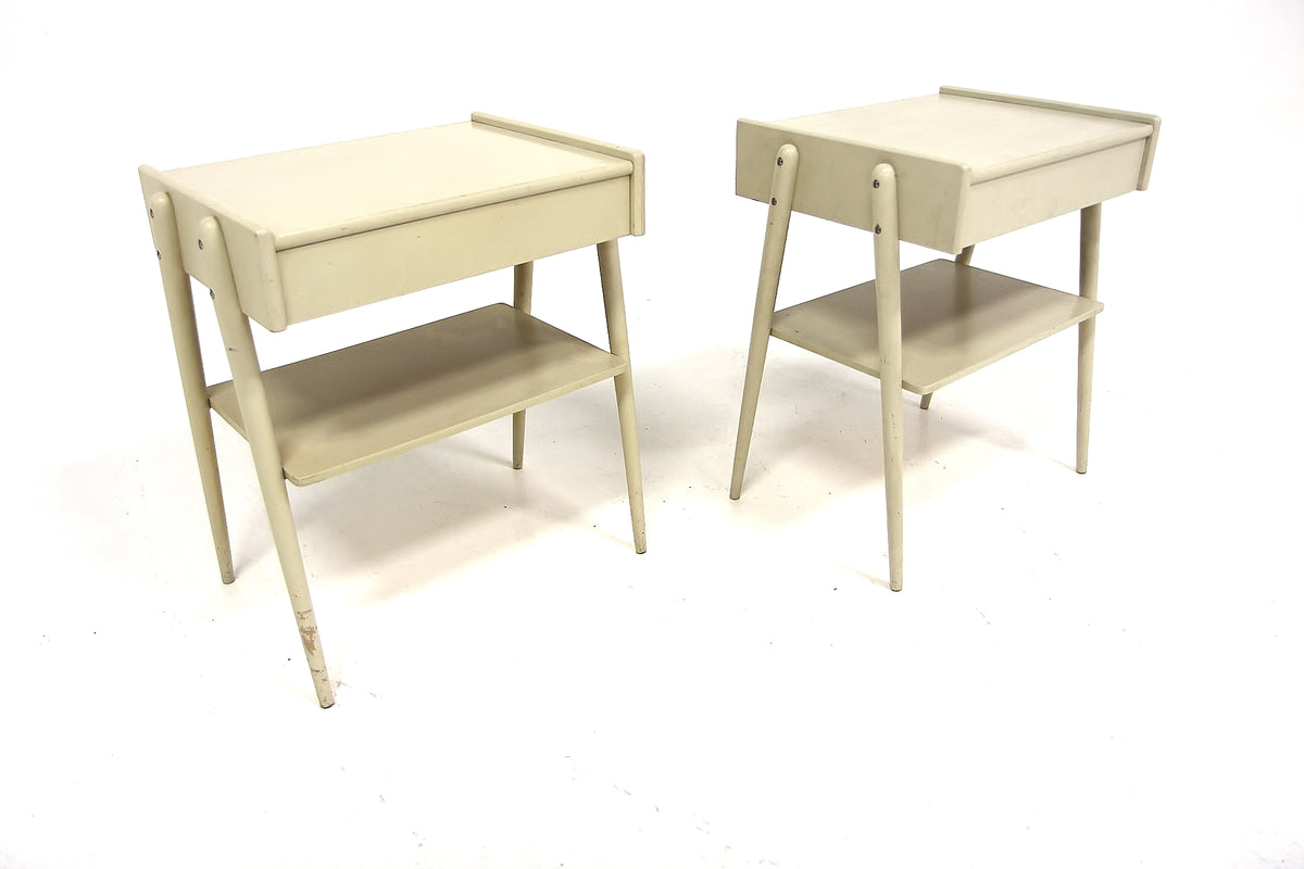Comodini coppia bianco AB Carlström & Co Möbelfabrik design svedese anni 60 | sw29588