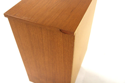 Cassettiera design svedese vintage anni 50 | sw29628