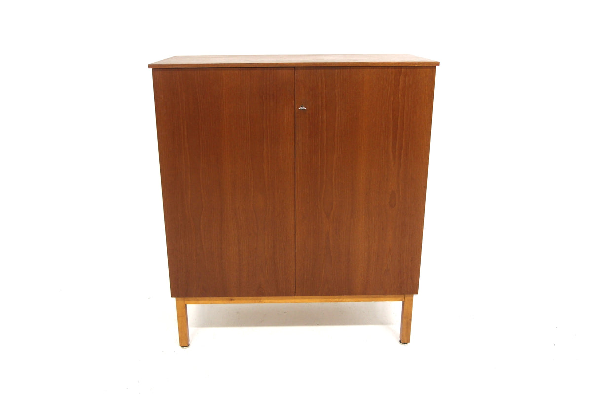 Armadio design danese vintage 1950 | sw29680
