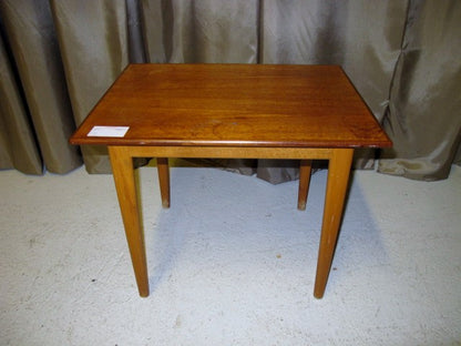 Tavolino design svedese vintage anni 60 [sw3087] misure L.59 H.49 P.44