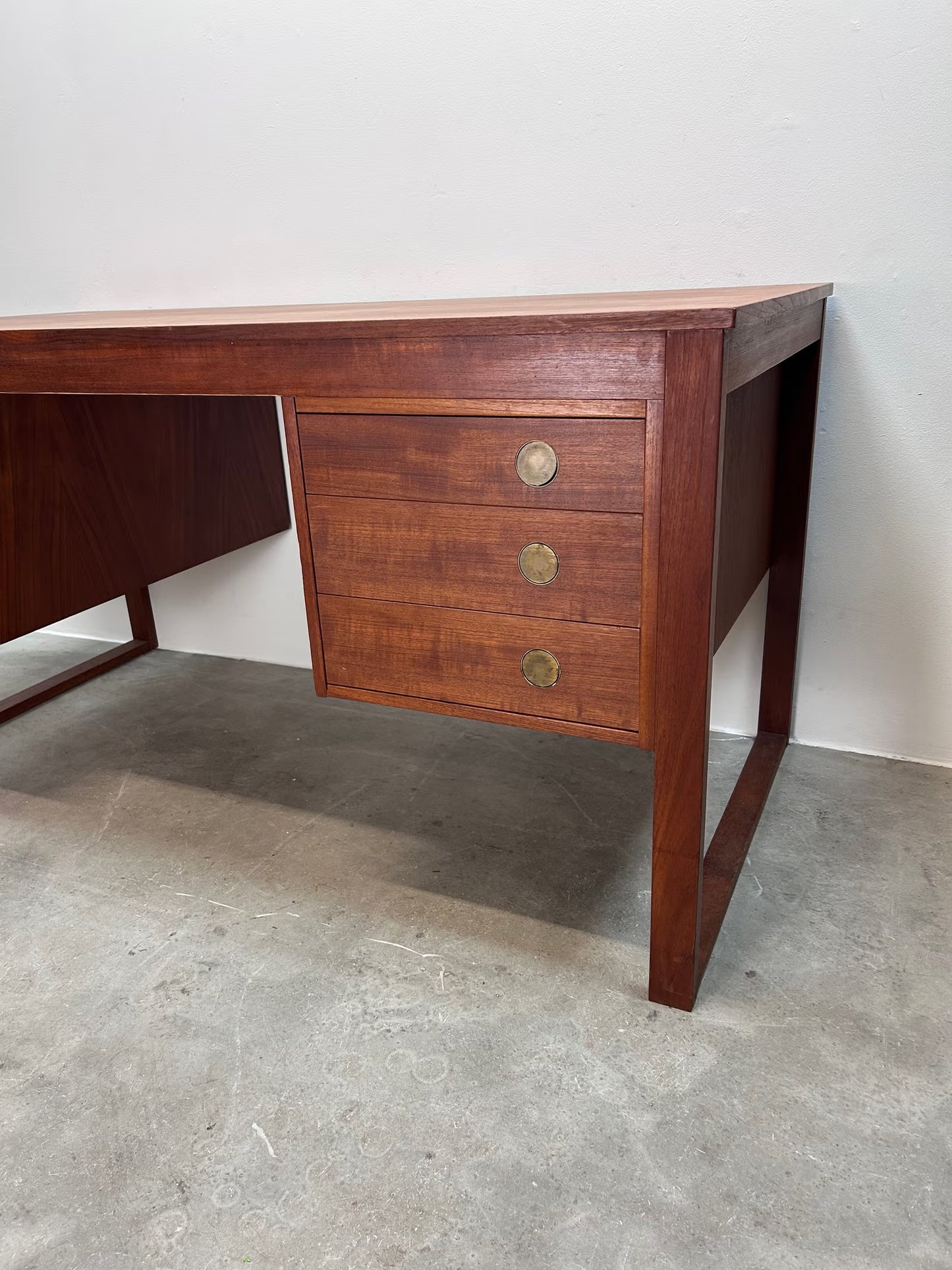 Scrivania Dyrlund teak design danese anni 50 | nr10011