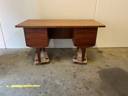Scrivania in teak design danese vintage anni 60 | fz8657