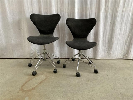 Sedie Arne Jacobsen design danese vintage [j41753] misure da richiedere