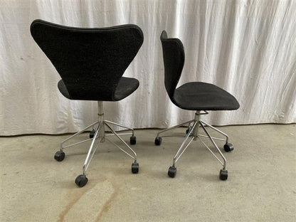 Sedie Arne Jacobsen design danese vintage [j41753] misure da richiedere