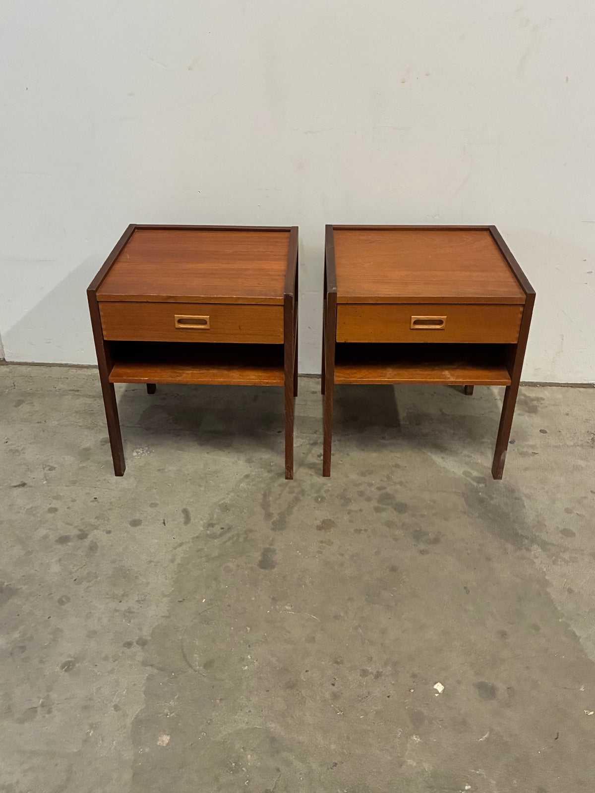 Comodini coppia design svedese vintage anni 60 | fz10159