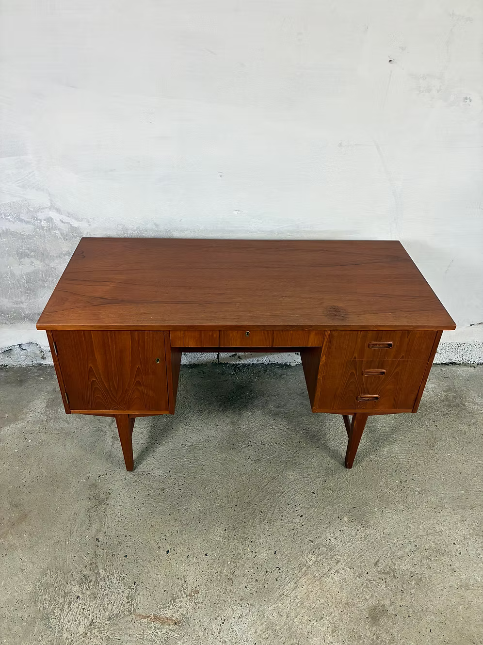 Scrivania centro 128cm design danese anni 50 | ck2430