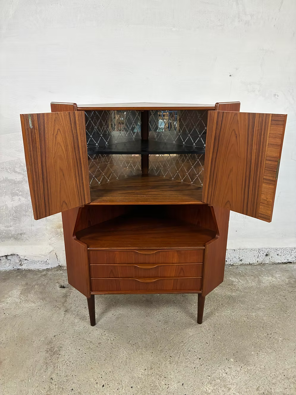 Mobile bar angolare Oman Jun design svedese vintage anni 60 | ck2456
