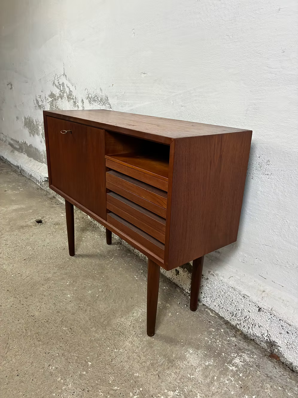 Sideboard compatto design danese vintage anni 50 [ck2282] misure L.80 H.64 P.28