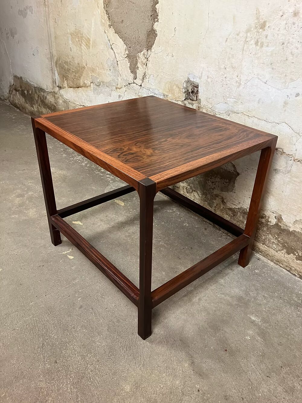 Tavolino "Cubo" Aksel Kjærsgaard  design svedese vintage anni 50 [ck1988] misure L.44 H.50 P.44