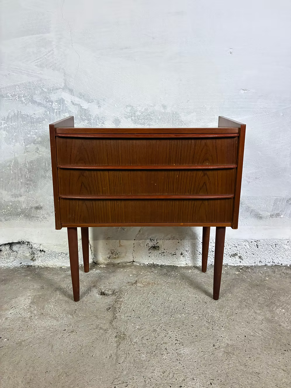 Comodino piccola 3 cassetti teak danese | ck2530