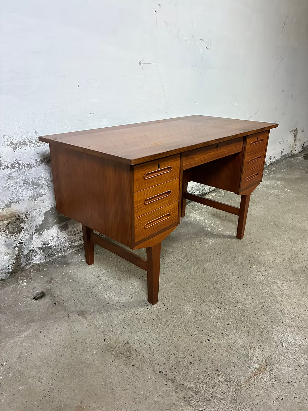 Scrivania centro  teak design danese anni 50 | ck2223