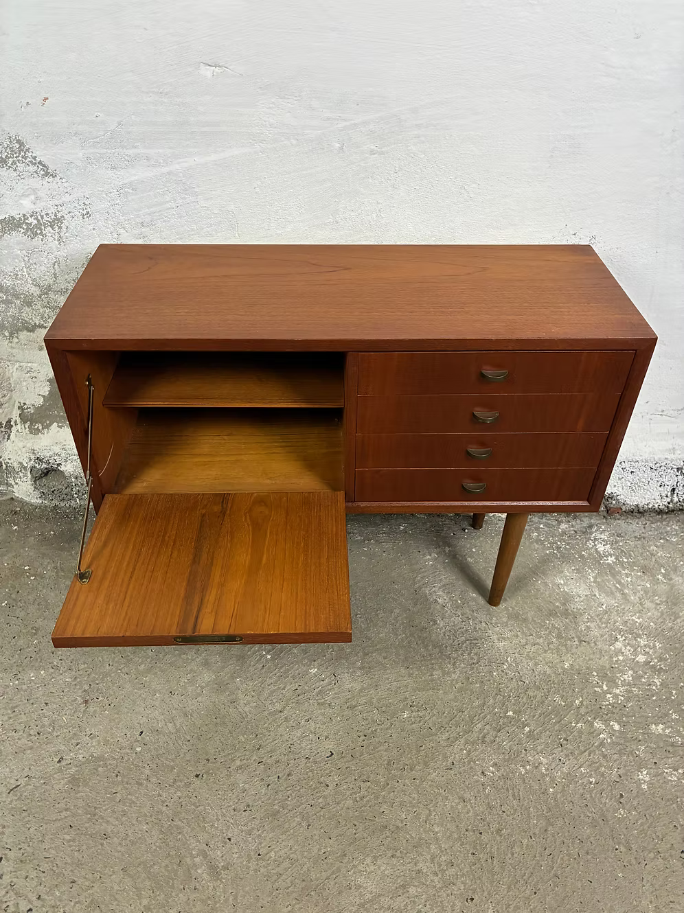 Sideboard compatto design danese vintage anni 50 [ck2280] misure L.75 H.57 P.28