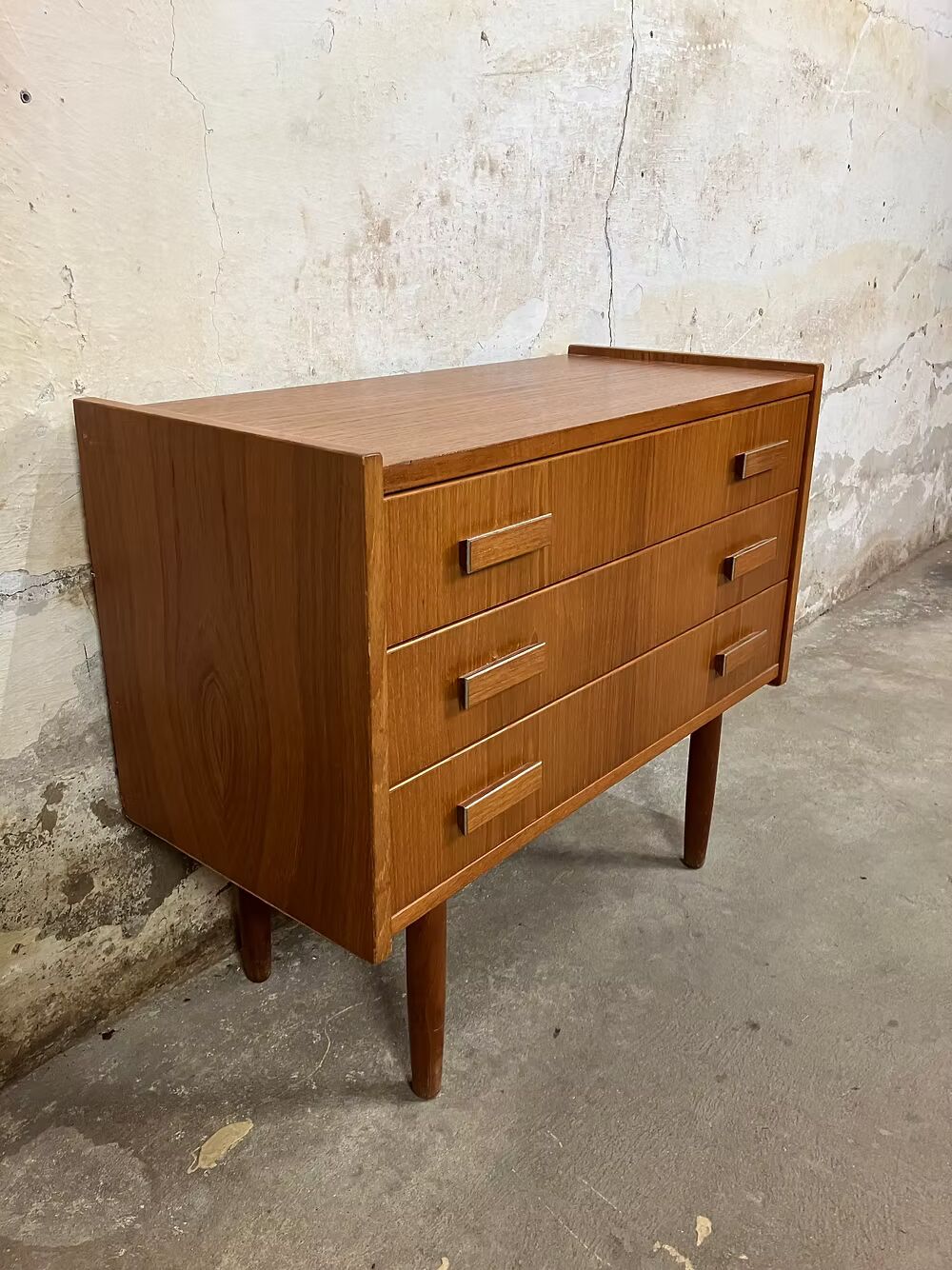 Comodino design danese vintage anni 50 [ck1968] misure L.65 H.56 P.30