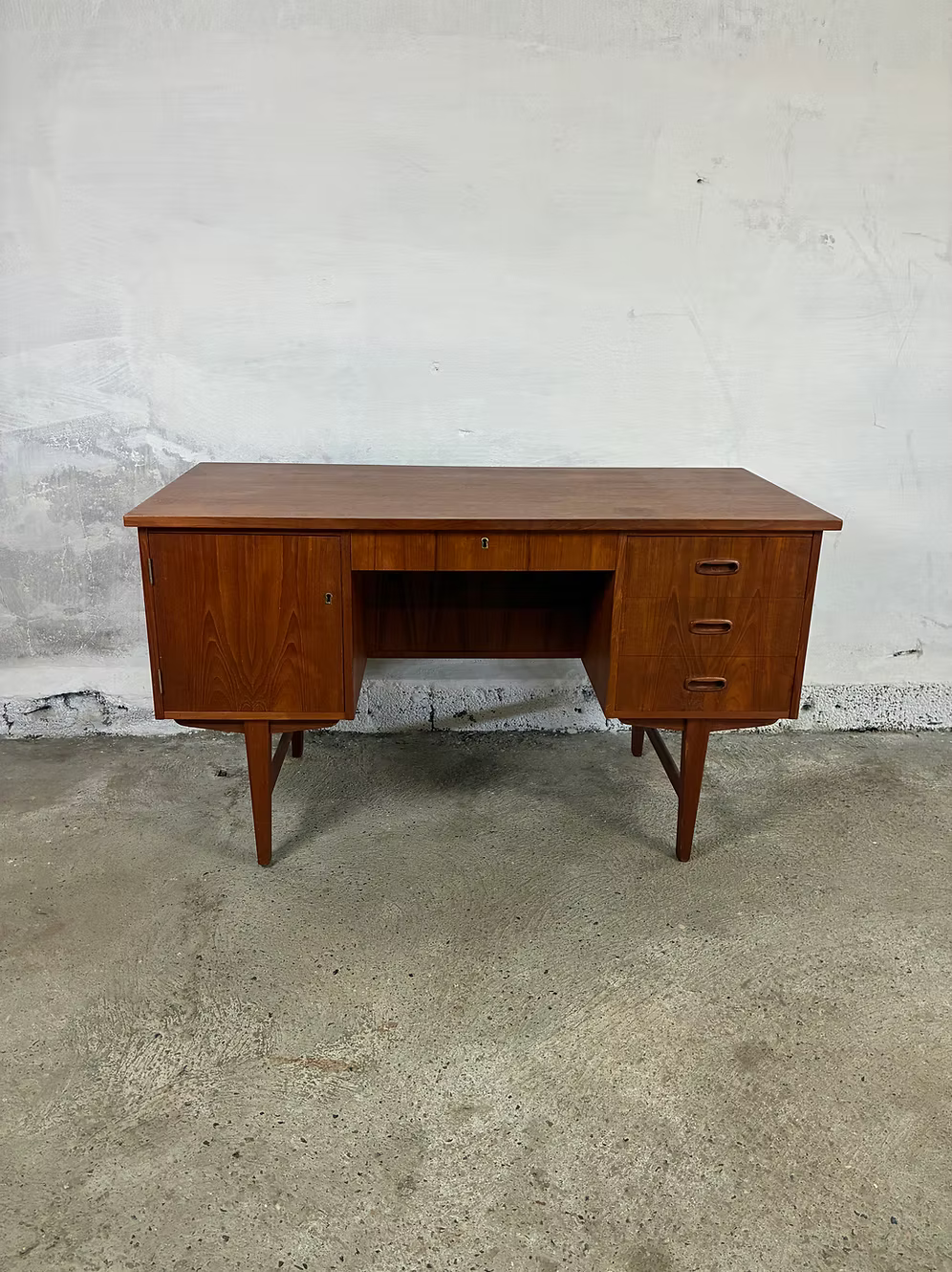 Scrivania centro 128cm design danese anni 50 | ck2430