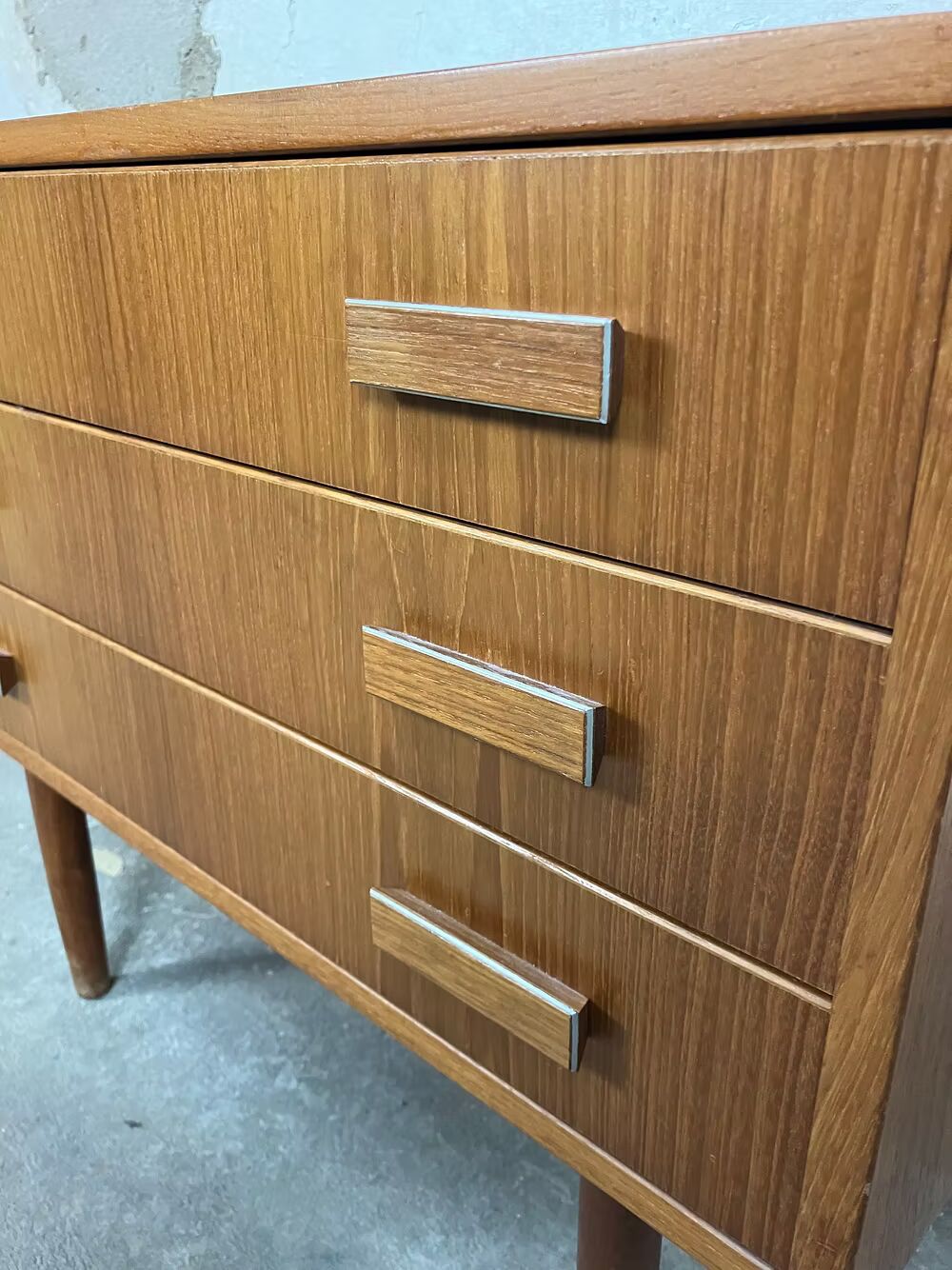 Comodino design danese vintage anni 50 [ck1968] misure L.65 H.56 P.30