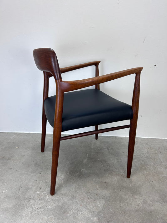 Sedia con braccioli Niels o Møller design danese vintage anni 60 | nr9920