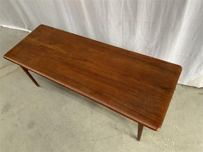 Tavolino vintage design danese anni 60 [j41890] misure L.150 H.55 P.55