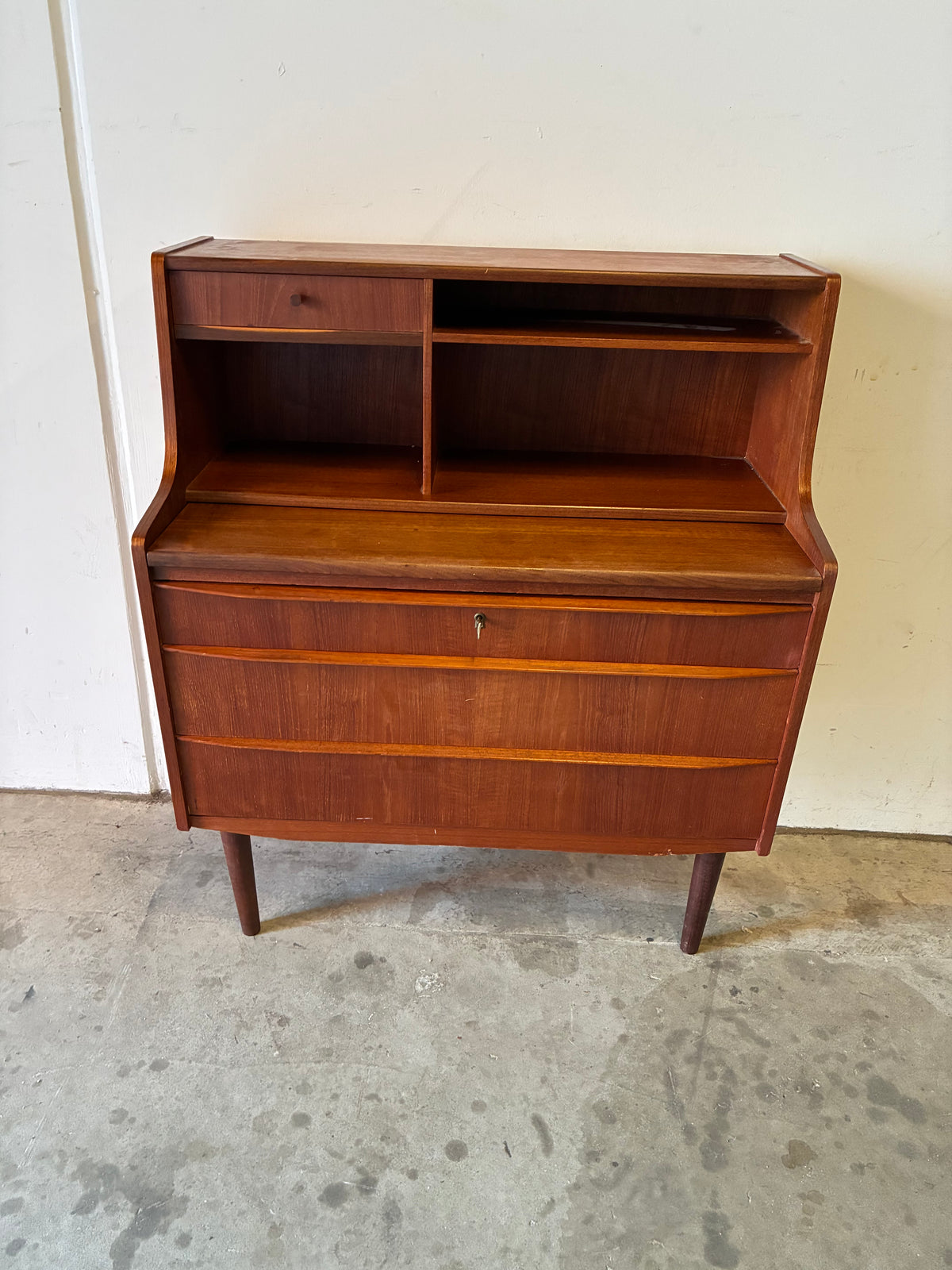Scrittoio in teak design danese anni 60 | fz10907