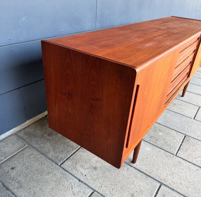 Sideboard Johannes Andersen design danese vintage anni 60 [93rk] misure L.200 H.81 P.51 * IN ARRIVO A SETTEMBRE*