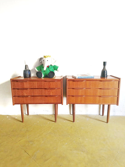 Comodini design danese vintage anni 50 [70j40477-78j41778] misure L.65 H.61 P.31