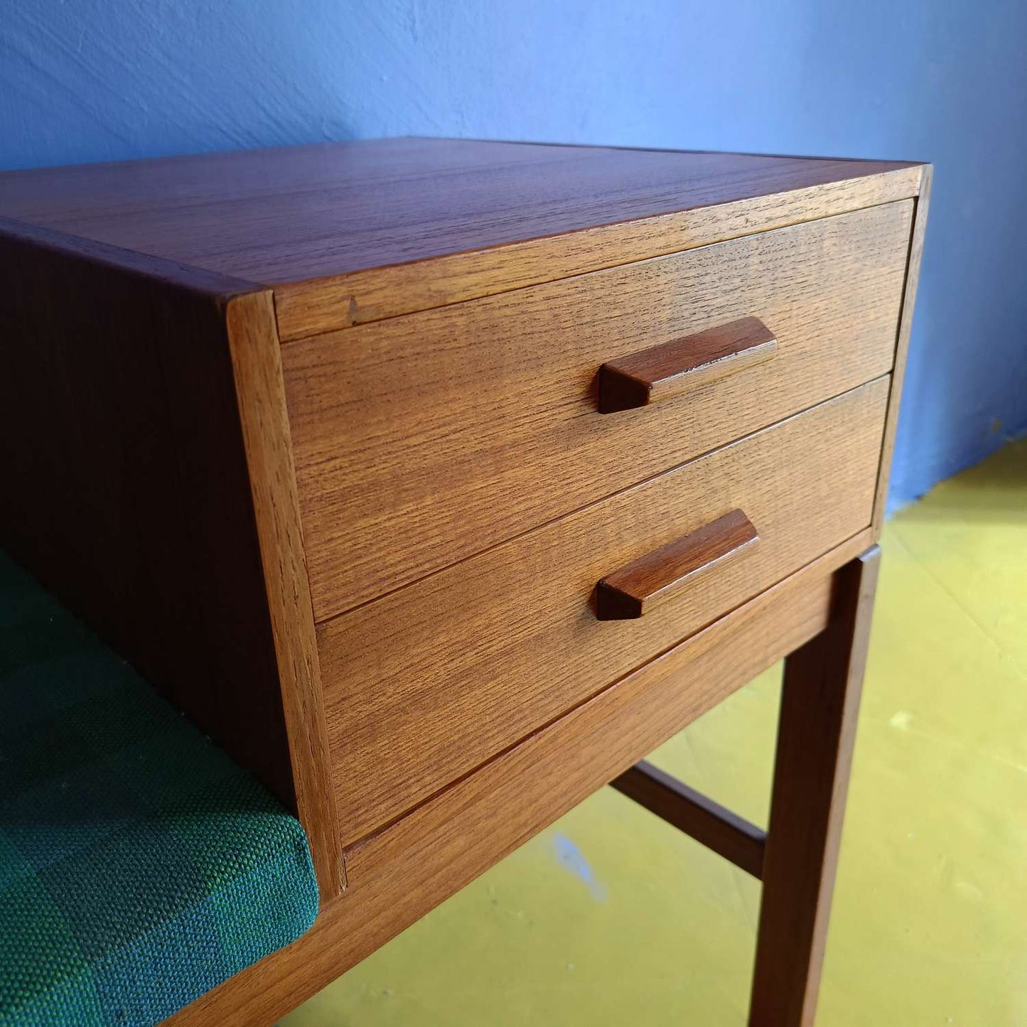 Panca design svedese vintage anni 60 [83sw25654] misure L.85 H.60/44 P.40