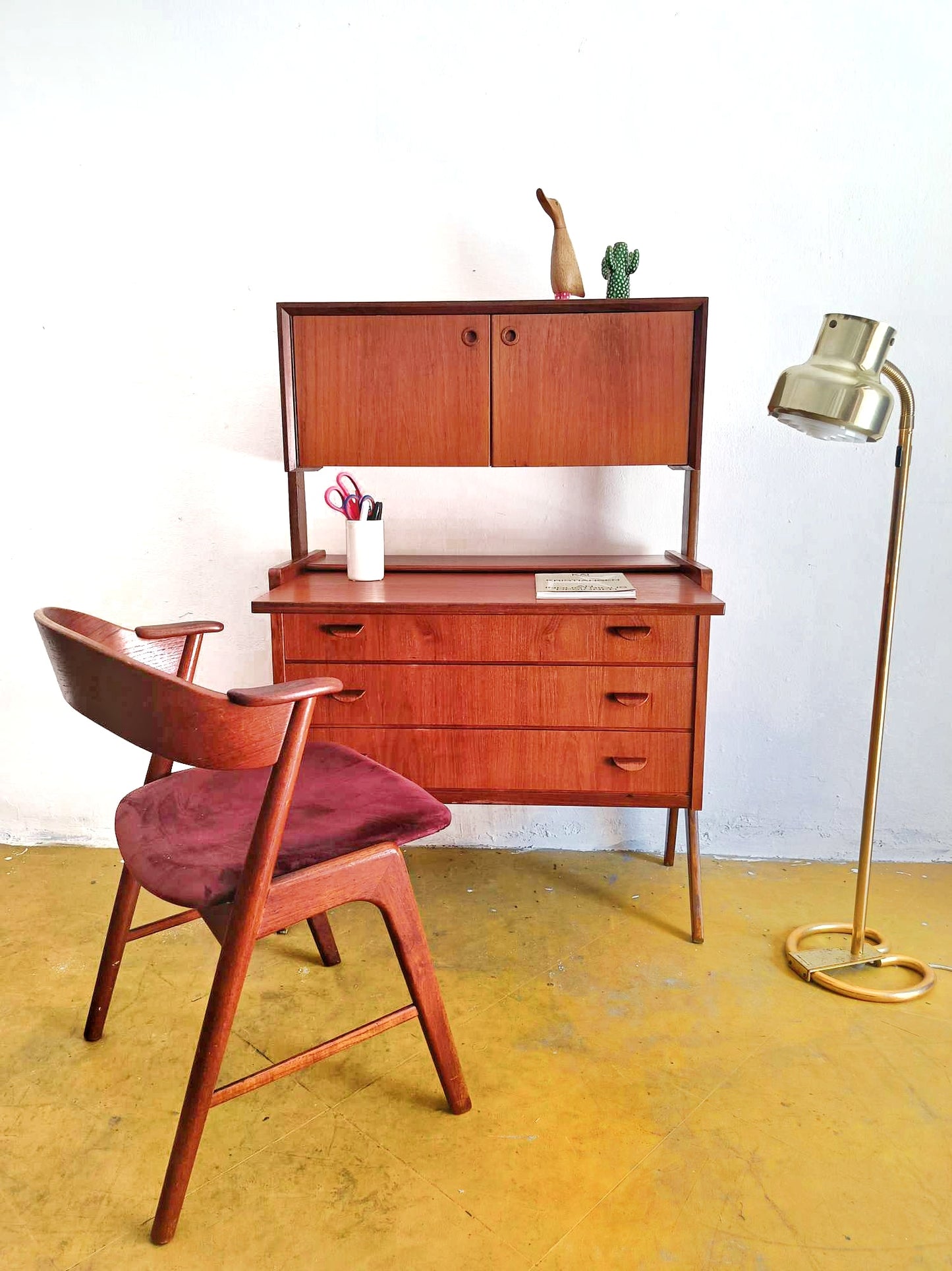 Credenza design danese vintage anni 50 [91vnt5] misure L.88 H.128 P.42