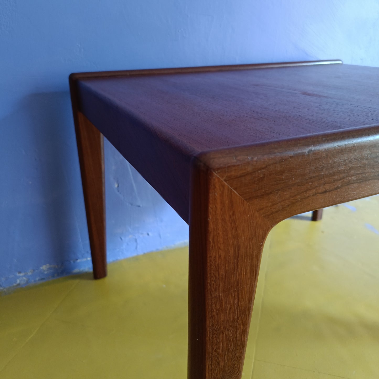 Tavolino Kurt Ostervig design danese vintage anni 60 [72sw16270] misure L.54 P.65 H.43