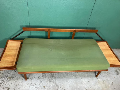 Divano Verde Peter Hvidt e Orla M ølgaard design danese vintage anni 60 [atk125] misure L. 164/230