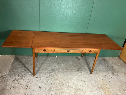 Scrivania Hans J. Wegner design danese vintage anni 60 [atk126] misure L. 136-232 H.73 P.76