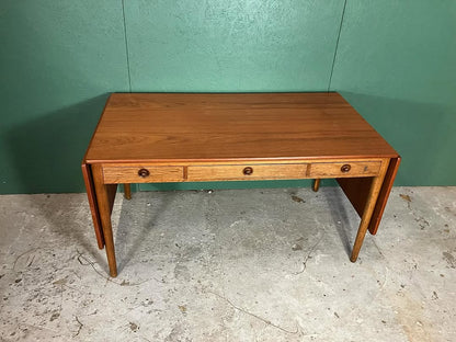 Scrivania Hans J. Wegner design danese vintage anni 60 [atk126] misure L. 136-232 H.73 P.76