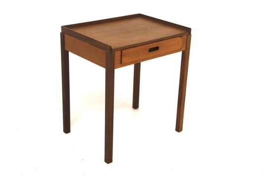 Comodino design svedese vintage anni 60 [sw27567] misure L.46 H.53 P.35