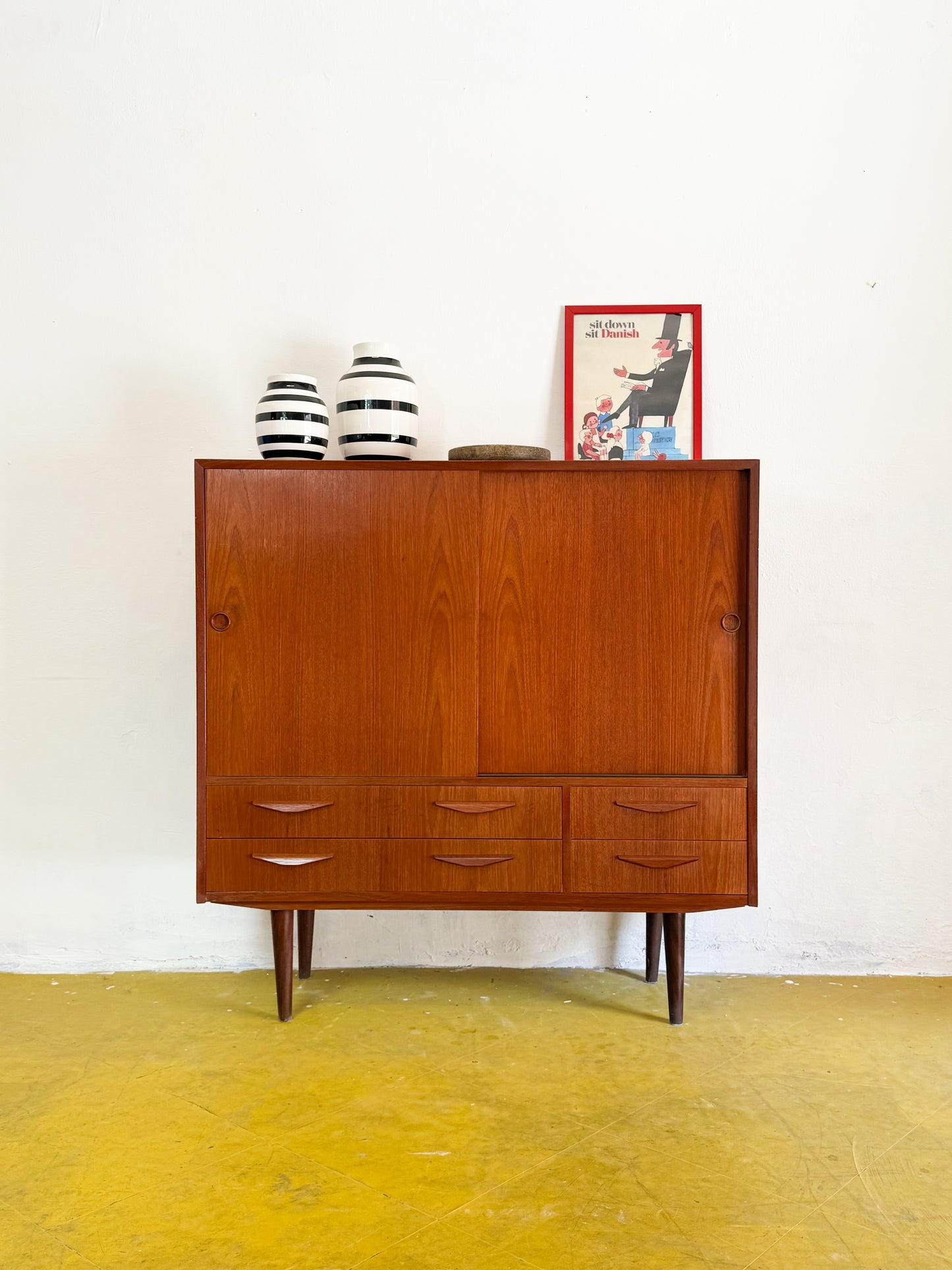 Credenza design danese vintage anni 50 [91vnt7] misure L.120 H.122 P.41